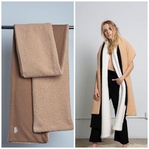 DONNI. LA Cozy Fierce Sherpa Scarf Camel Wrap